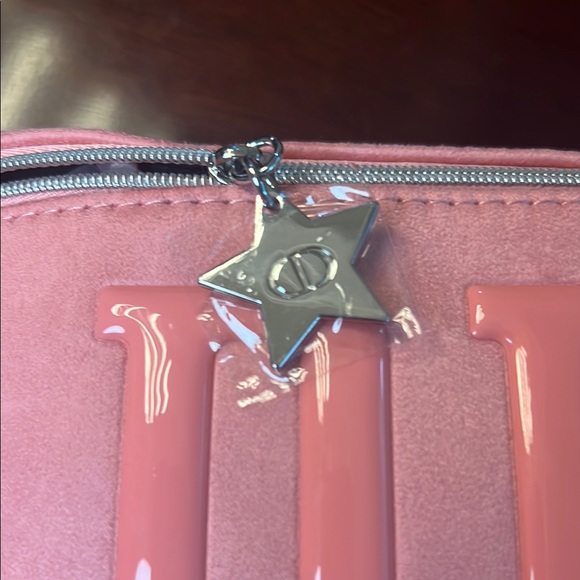 Dior Pink Pouch - Picture 4 of 8